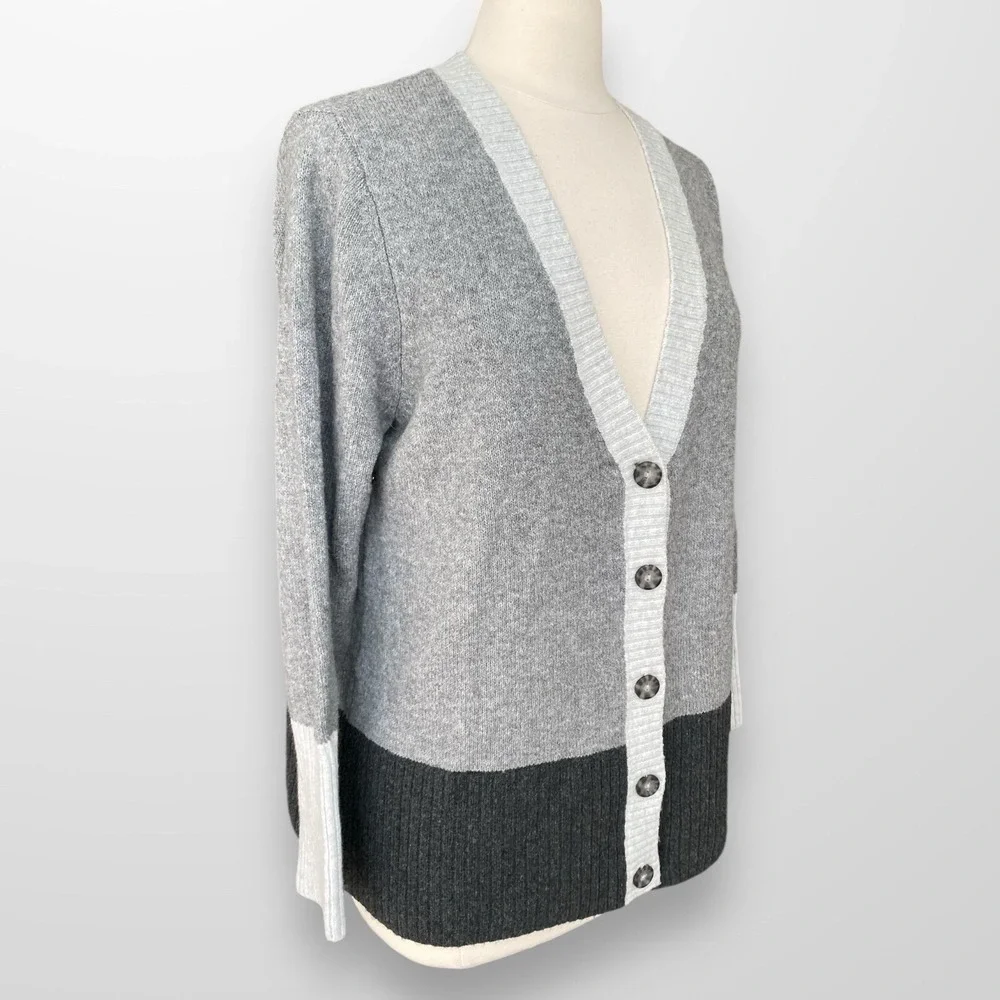 CJ Banks Women's Size X Cardigan Sweater Grandpa Gray Button Front‎ Soft